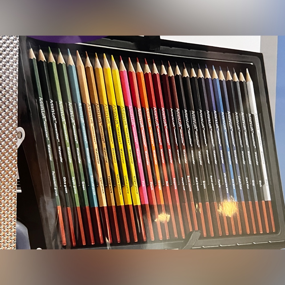 Brand New / never opened -126 pc. Drawing Art Set by Artist's Loft™ Necessities™ - Picture 7 of 12